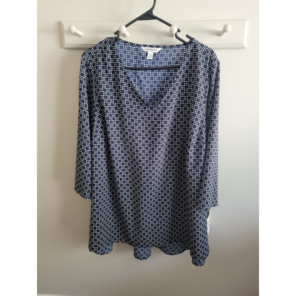 NWT Croft & Barrow Women's 1X Plus Navy Pattern 3/4 Sleeve V Neck Blouse Top